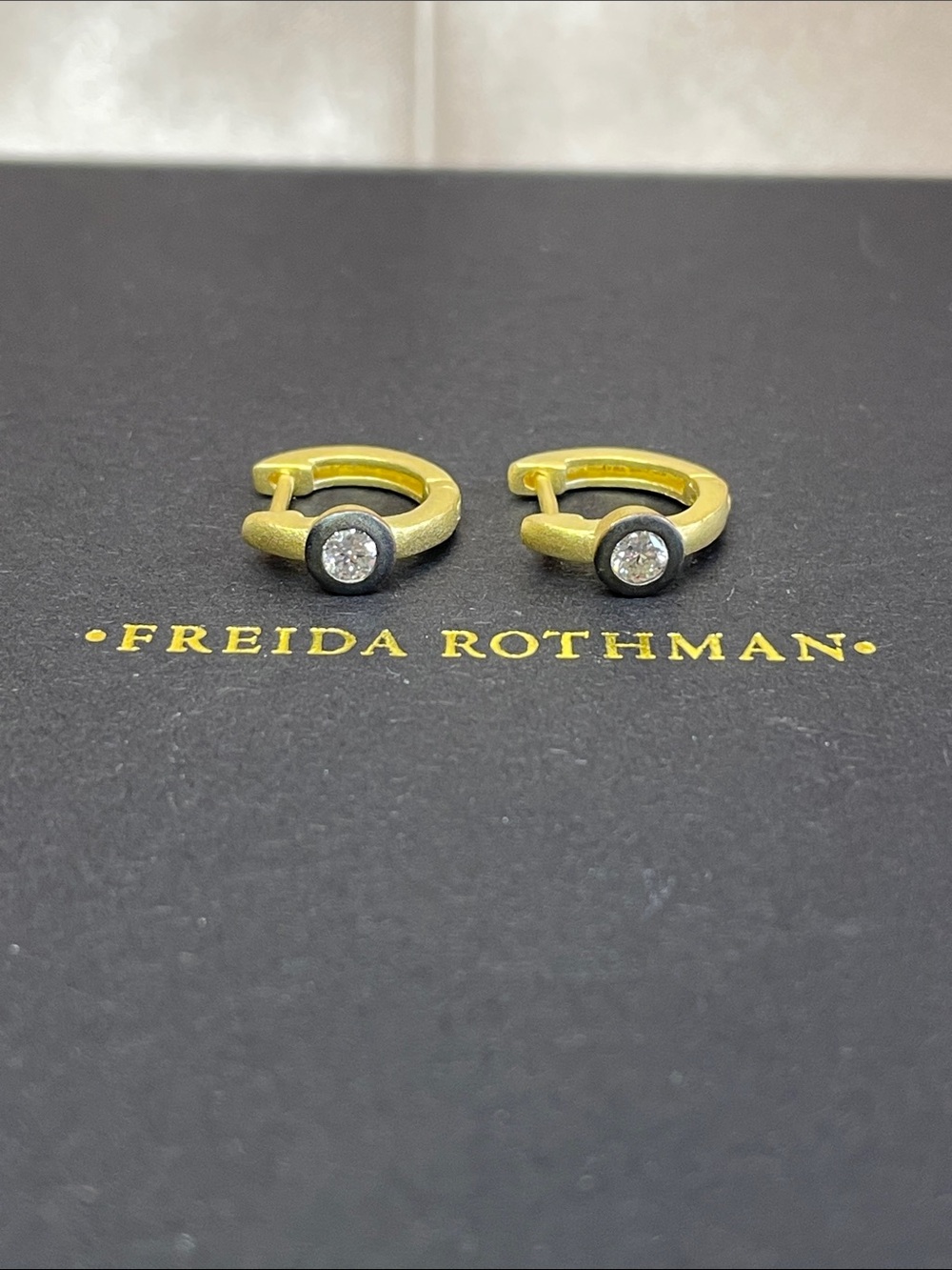 Frieda Rothman Sterling Silver Lab Diamond Mini Huggie Hoops - NWT $395 MSRP